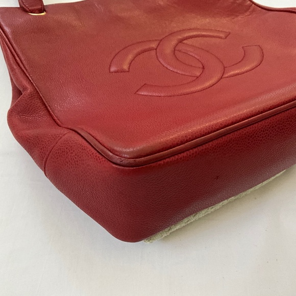CHANEL Vintage CC Caviar Leather Shoulder Tote Red - Picture 6 of 16